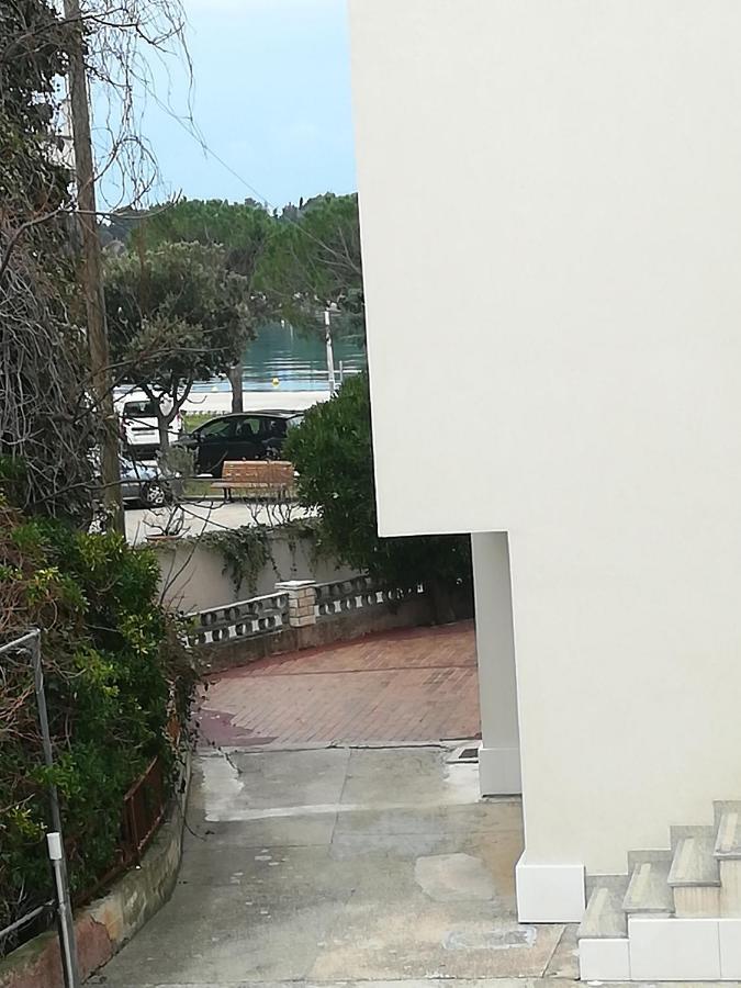 Apartments By The Sea Novalja, Pag - 17973 Bagian luar foto